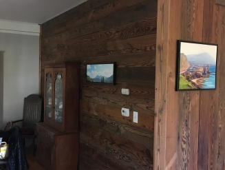 11-14-16 Chris Johnson Rustic Shiplap Wall