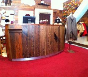 2014-alpaca-products-store-juneau-alaska-001.jpg-nggid041586-ngg0dyn-327x247x100-00f0w010c011r110f110r010t010