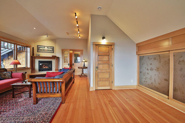 Stetz-Allen-Clear-Vertical-Grain-Fir-Photo-by-Michael-Stadler